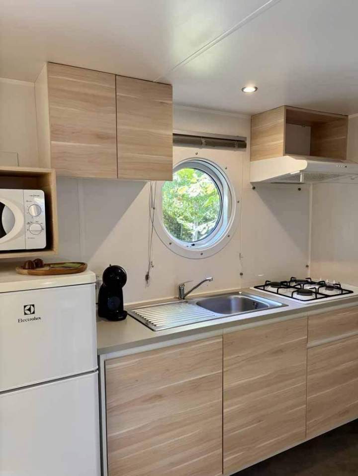 2-Person Mobile Home Stay in Céret